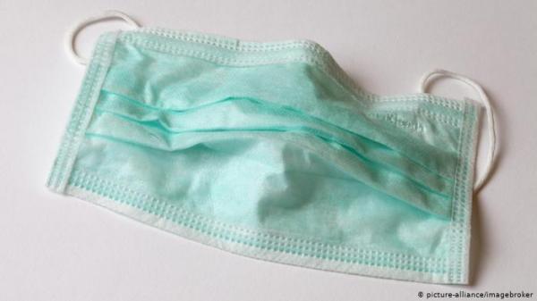 تعرف على الطرق الصحيحة لتنظيف وتخزين كمامتك