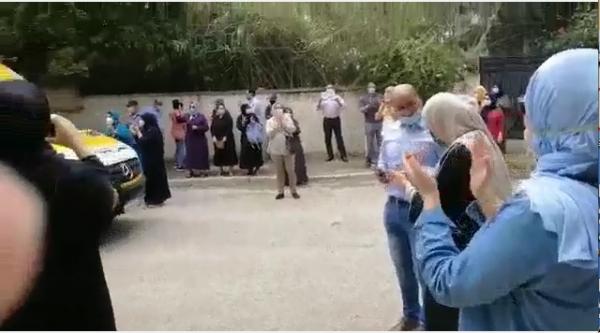 احتجاج آباء وأولياء تلاميذ بالقنيطرة على جشع المدارس الخاصة