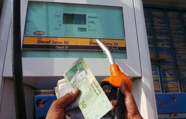 "زريكم" يفجرها: لهذا تكون أسعار المحروقات متقاربة بين الشركات... وشركتان تمارس ضغوطا "إذعانية" خطيرة على أرباب المحطات (وثيقة)