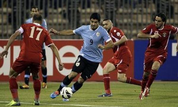 بالفيديو ـ سواريز للاعب أردني : سعري 50 مليون .. فماذا رد عليه؟