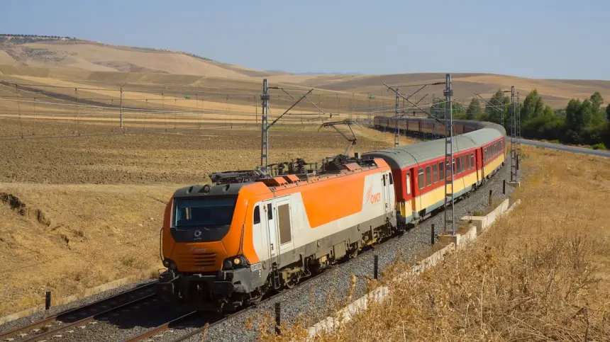 المكتب الوطني للسكك الحديدية يعلن التعليق المؤقت للعديد من الرحلات