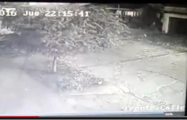 بالفيديو: لاعب كرة قدم أرجنتيني يلقى حتفه برصاص لصوص