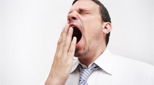 8 أسباب صحية للتثاؤب المفرط