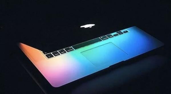 شركة آبل تعلن عن تغيير جذري في أجهزة ماك بوك