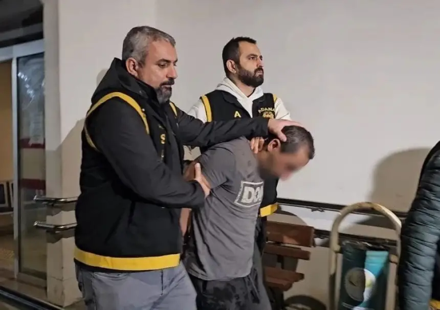 لص يختبئ 3 أيام داخل نظام تهوية بعد سرقته 3 كيلوغرامات من الذهب