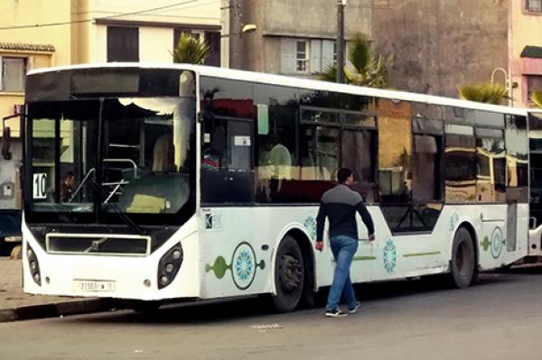 الأمن يكشف حقيقة تعرض حافلة للسرقة تحت تهديد السلاح بالقنيطرة