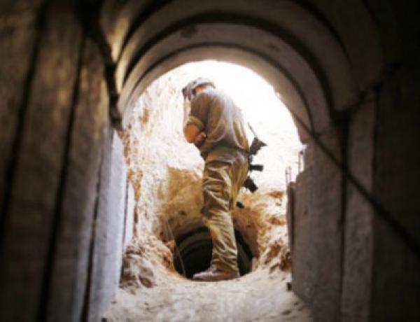 بالفيديو : تفجير "النفق الأكبر" الذي اكتشفته اسرائيل على الحدود مع غزة