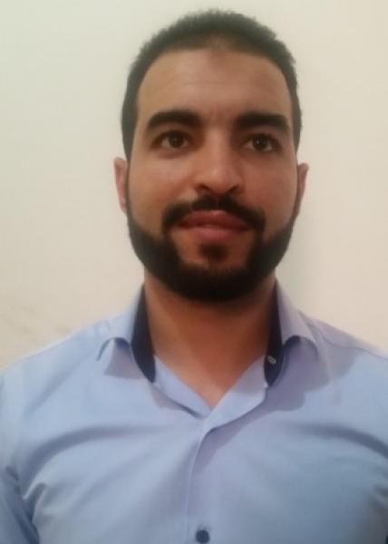 مغرب الملك و مغرب بن كيران