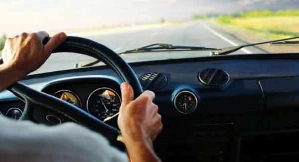 سائق يتخلى عن ناقلة بداخلها أزيد من طن و20 كلغ من المخدرات بالعرائش