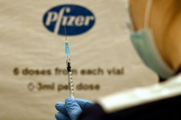 لهذا السبب قررت السلطات الصحية إعطاء لقاح "فايزر" لأصحاب الجرعة الثانية فقط