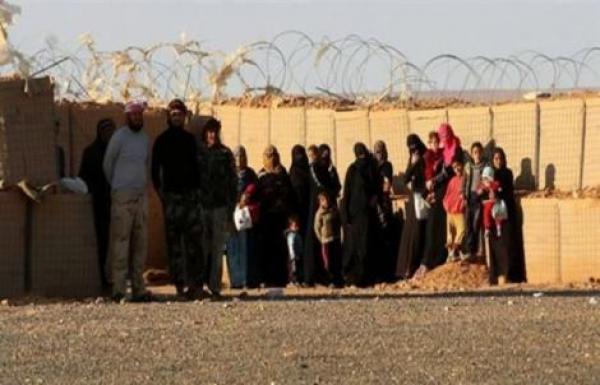 سوريون عالقون على الحدود المغربية الجزائرية يناشدون الملك محمد السادس انقاذهم