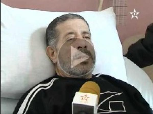 الفنان محمد بنبراهيم طريح فراش المرض بمستشفى الشيخ زايد