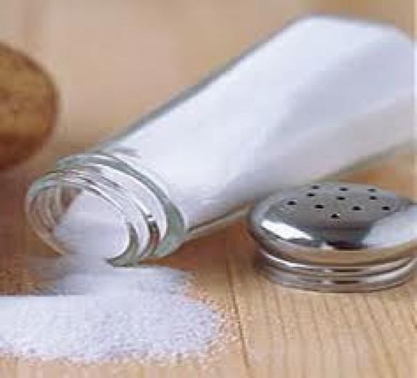 كيف تقلل من الأملاح فى طعامك؟