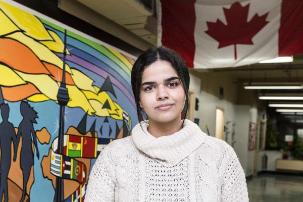 رهف الهاربة تصدم السعوديين بتصريحات غامضة..ونشطاء يشككون!