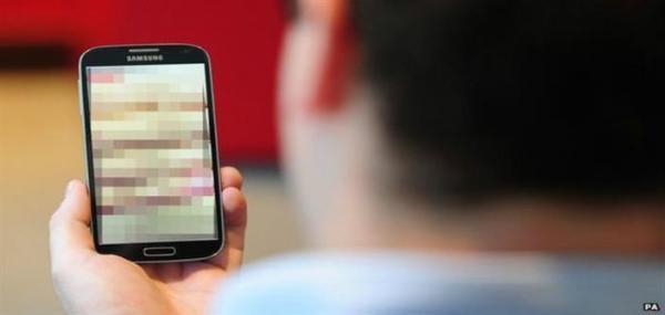 صور إباحية تجر رجل أعمال معروف بالدار البيضاء إلى عكاشة