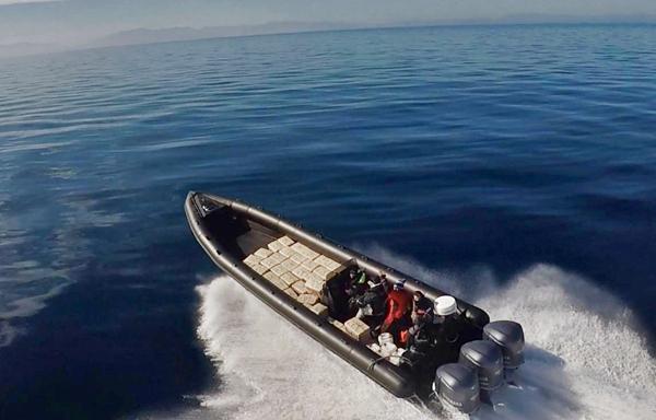 يستحق المشاهدة: مطاردة هوليودية لـ"فانطوم" محملة بطن من الحشيش