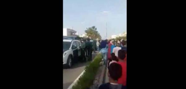 "أخبارنا" تنفرد بنشر فيديو يوثق لحظات مقتل المهاجر المغربي على يد شرطة اسبانيا وتكشف هويته