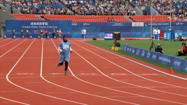 فتح تحقيق في الصومال بسبب فضيحة "العداءة" نصرة أبو بكر (فيديو)