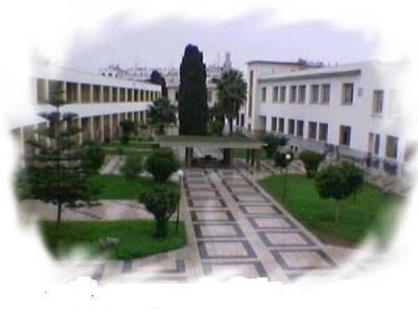 خمس ثانويات تأهيلية تحظى بمنحها صفة \"ثانوية التميز\"