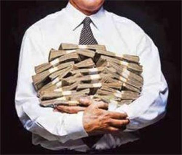 موظف بنكي استحوذ على أكثر من 2 مليون درهم من حسابات الزبناء