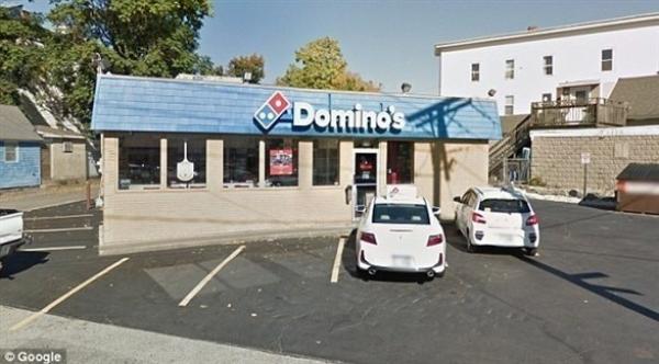 لص يسطو على مطعم بيتزا باستخدام..حقنة