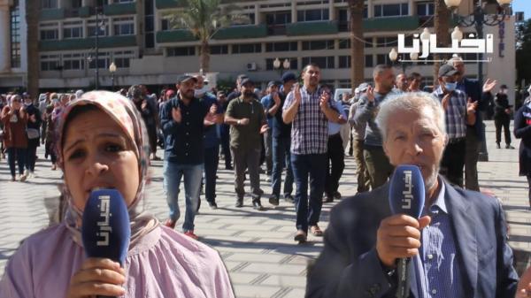 تنسيقية المتضررين من التوقيت في وقفة احتجاجية اعتراضا على قرارات المديرية الإقليمية بوجدة