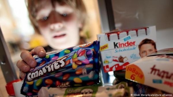 نقاش حاد في ألمانيا حول "منع" إعلانات عن أغذية مضرة بالأطفال