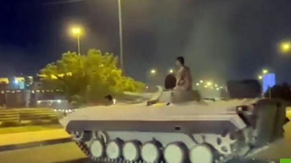 معاقبة سائق دبابة استعرض مهارته في التفحيط بشوارع بغداد(فيديو)