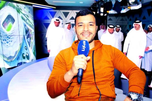 بالفيديو: المعلق المغربي "آيت علي" يكشف أسباب مغادرته قناة "الكأس" القطرية ويعلق على مستوى "معلقي" الدوري الوطني