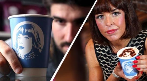 اسكتلندية تبحث عن الحب من خلال أكواب القهوة