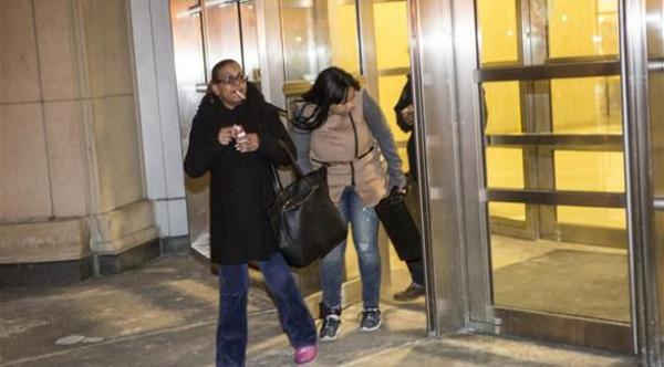 إدانة متهمة ظهرت في المحكمة ترتدي ساعة مسروقة