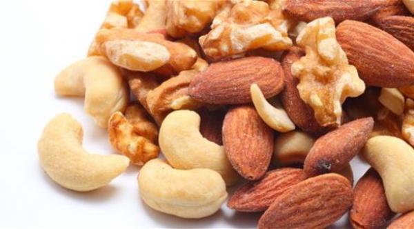 أفضل المكسرات لمرضى السكري