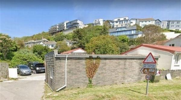 على طريقة روميو وجولييت..رجل يقدم على قتل نفسه بعد لحظات من علمه بأن حبيبته شنقت نفسها