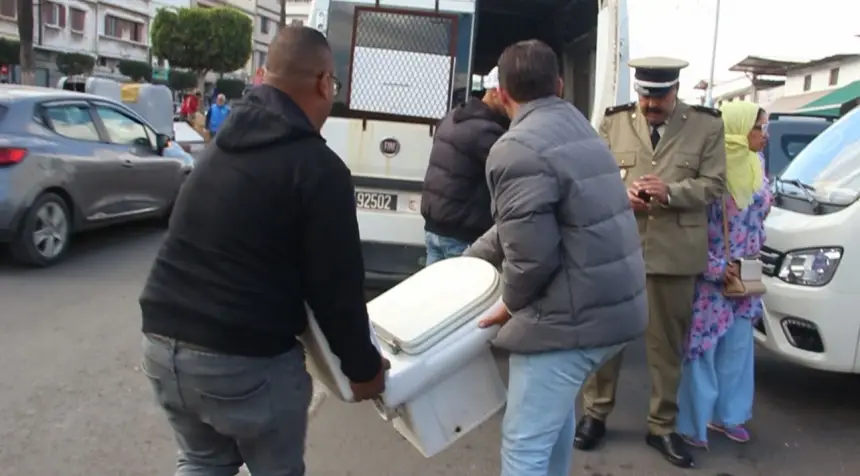 درب السلطان.. حملة واسعة لتحرير الملك العمومي بسوق القريعة