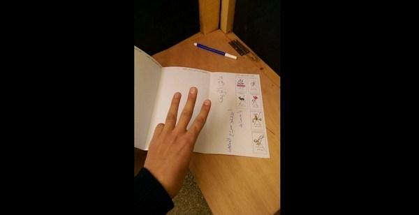 زوبعة بسبب صورة مسربة من مكتب تصويت بالناظور وهذه التفاصيل