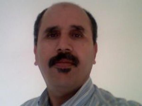 العمل السياسي شفَّاف ..وكشَّاف !؟