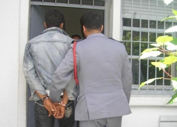 سيدي إيفني : السكان يحاصرون مشعوذا وسيدة متزوجة داخل أحد المنازل