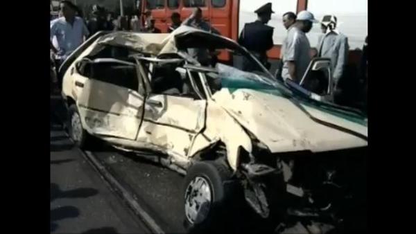 حادثة اصطدام طرامواي و طاكسي بسلا 