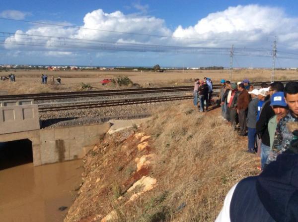 بالصور : هنا سقطت سيارة الراحل  أحمد الزايدي .. و هذه تفاصيل الدقائق الأخيرة في حياته