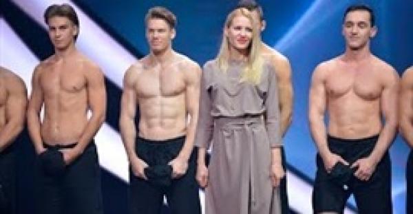 بالفيديو.. امرأة روسية تذهل الناس بموهبتها الخارقة