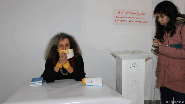 هذا ما قاله الإعلام الألماني عن منع كتاب "صحيح البخاري نهاية أسطورة" ولوحة "كاماسوترا" الجنسية بالمغرب