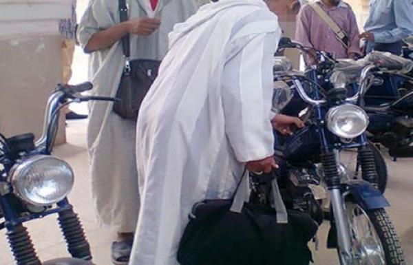 في تصرف همجي..."مقدم" يعتدي بالضرب على رجل مسن نواحي مدينة تارودانت (صور)