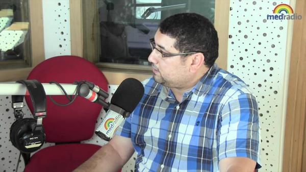 توقيف بث برنامج بإذاعة "ميد راديو" لأسبوعين بسبب الحط من كرامة المرأة