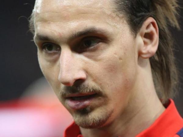 إبراهيموفيتش يتلقى عرضا من ميلان للانضمام إليه لستة أشهر