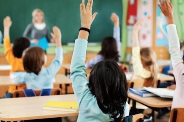 آباء تلاميذ بالتعليم الخصوصي يتابعون رب مؤسسة ومسؤولا هددهم وسخر من مطالبهم