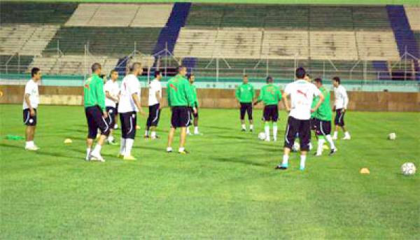 مباراة المغرب تحدث أزمة بين رئيس الاتحاد ووزير الشباب والرياضة الجزائريين 