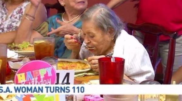 معمرة أمريكية تعزو طول عمرها للفلفل الحار