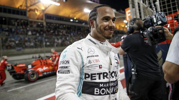 فورمولا-1: البريطاني هاميلتون على طريق الأسطورة الألماني شوماخر