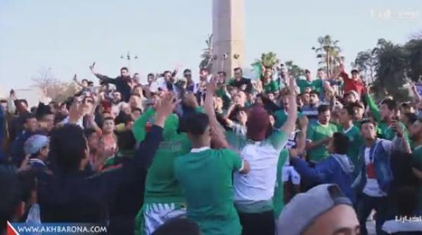 فرحة هستيرية لجماهيرالرجاء بعد التتويج بالسوبر الأفريقي على حساب الترجي التونسي