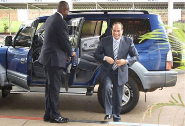 السيسي في أول تصريحاته: سأكون خادما للشعب المصري